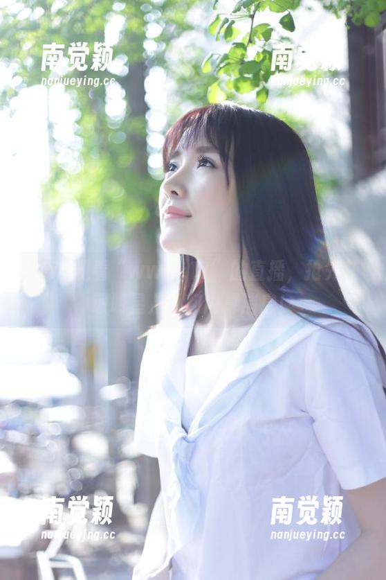 17 观看“www.17”的直播,抢先获取明星八卦和内幕消息!