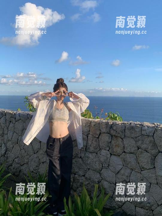 51吃瓜 在线访问51吃瓜官网,第一时间获取热门爆料,尽情享受吃瓜生活!