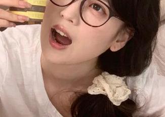 最新51吃瓜黑料网app，揭秘娱乐圈中的秘密与黑料，一起来吃瓜吧！