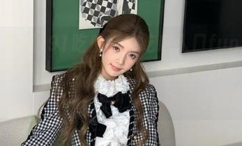 91吃瓜今日吃瓜入口fun：点击访问网址，获取最新的吃瓜资讯和趣闻！