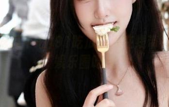91吃瓜中心在线带你深扒娱乐圈吃瓜