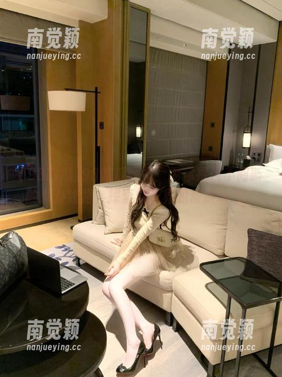 98吃瓜 98吃瓜网站:为你提供不间断的八卦线路,探索娱乐界的最新动态。