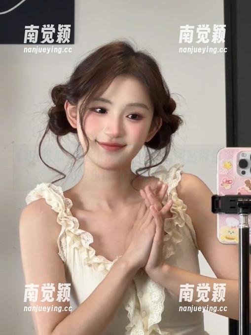 98吃瓜 一起围观!98吃瓜网站带你深入娱乐圈的真相与秘闻