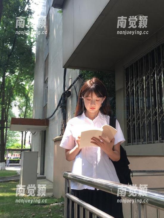 98吃瓜 98吃瓜网站大揭秘:获取最新吃瓜新闻的地址与入口指南