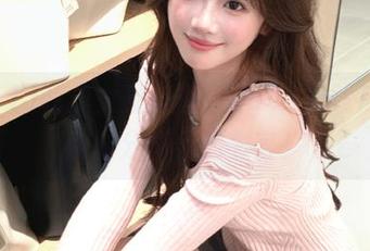 吃瓜女孩必备：cg51下载后就能随时分享你的发言！