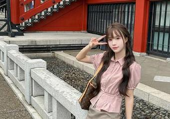 哇塞！姐妹们，hlw最近的热点新闻太精彩，快来观看吧，别让自己错过哦！