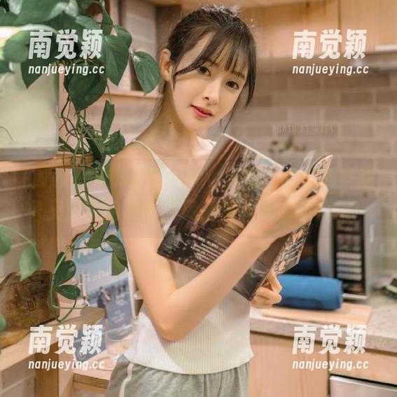 www.吃瓜 在www.吃瓜,分享那些甜蜜又搞笑的故事,尽情享受吃瓜的快乐!