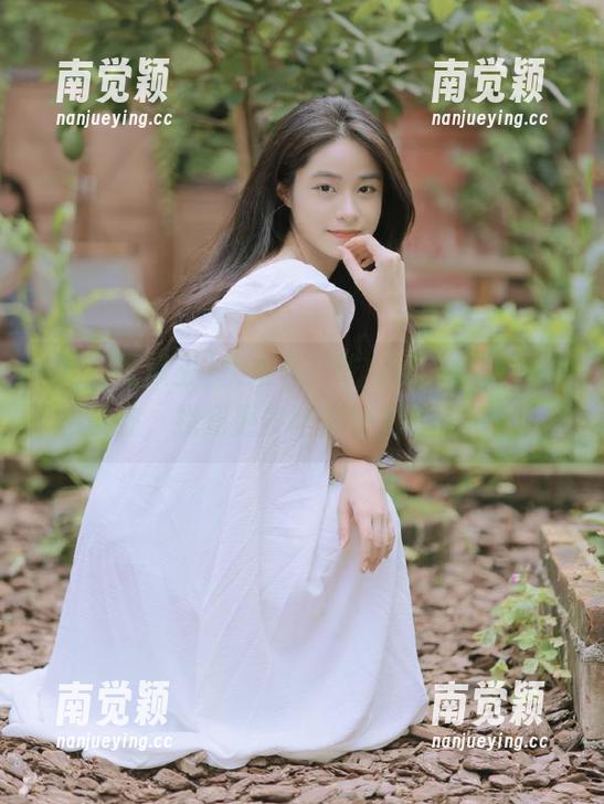 九一吃瓜王 快来九一吃瓜王,体验独特资源,找到更多吃瓜快乐的入口!