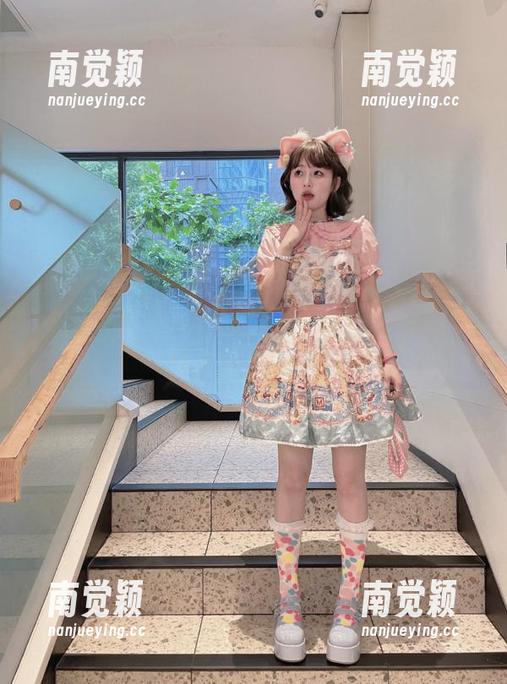 免费吃瓜 微信免费吃瓜网红视频线路全球多点加速体验