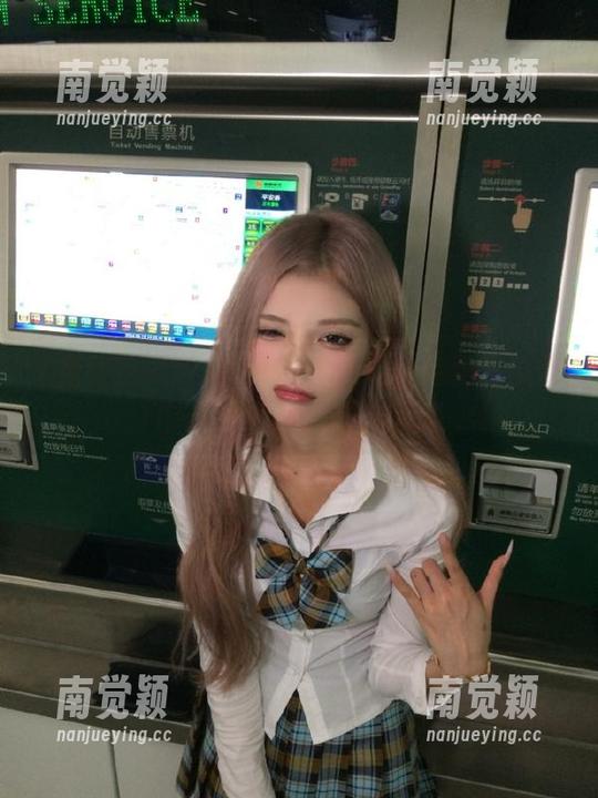 免费吃瓜网 首页特辑:揭秘免费吃瓜网中最受欢迎的热辣话题