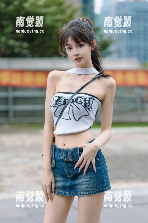 吃瓜天堂 “吃瓜天堂”让你与朋友分享瓜事,捕捉每个精彩瞬间,乐趣无穷!