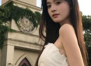 娱乐圈黑料不断，吃瓜网页版视频深入解析，吸睛又有料！