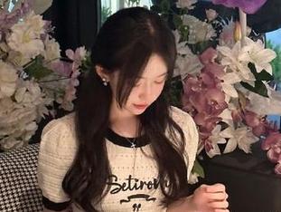 打开吾爱吃瓜黑料网热心的传送门，发现无尽趣味八卦！