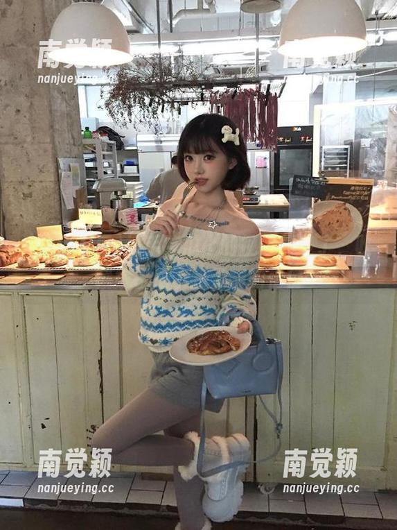快手吃瓜 快手吃瓜上的视频看多了,收藏按钮成了我无聊的借口