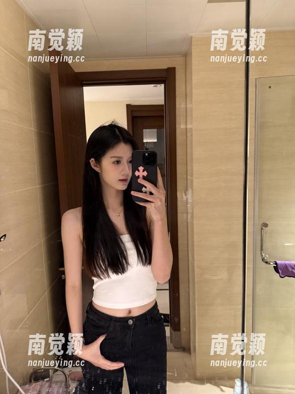 黑哥扒料 黑哥扒料,在线为你提供最全面的娱乐新闻与独家揭秘!