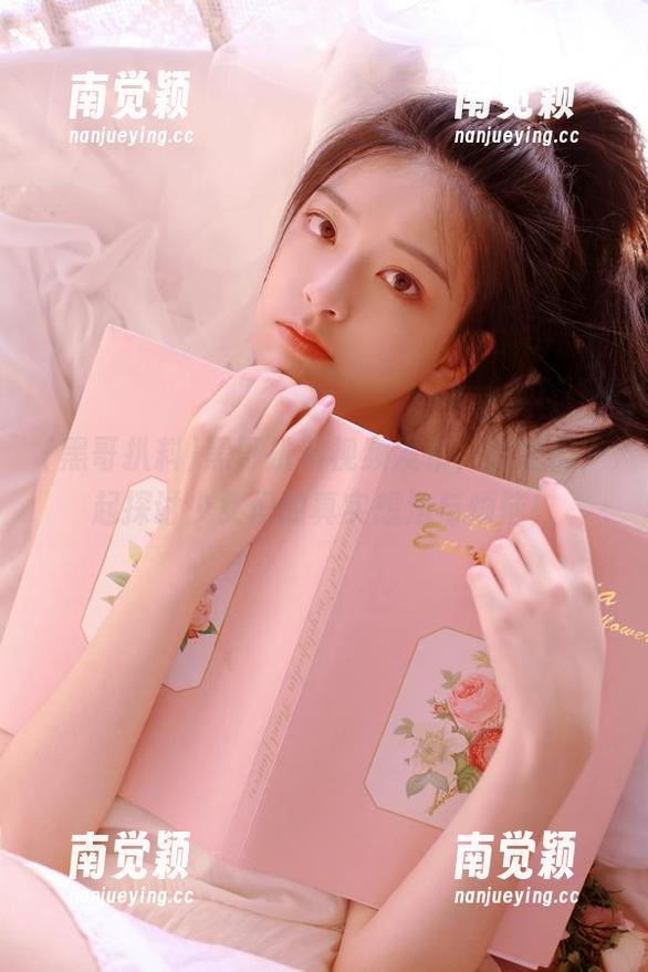 黑哥扒料 黑哥扒料视频发布,让我们一起探讨少女们的真实想法与烦恼!