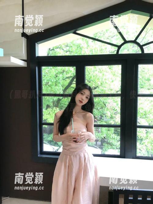 黑哥扒料 黑哥扒料最新视频上线,快来一起扒料那些劲爆新闻
