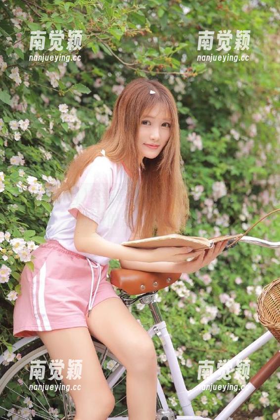 黑哥扒料 在黑哥扒料网页,免费获取你所期待的各种热门扒料!