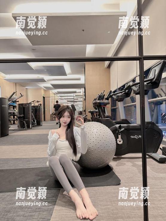 黑料.su 访问黑料.su永久有效,传送门引领你进入首页精彩内容的海洋