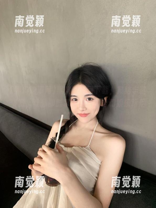 黑料吃瓜网 黑料吃瓜网下载,集结丰富资源,让你即时掌握流行趋势和娱乐背后的故事!