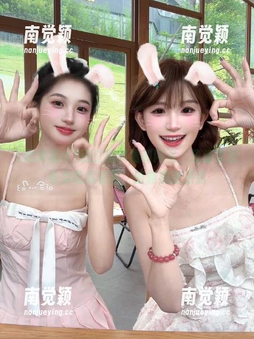 黑料福利 通过黑料福利网页,迅速掌握各类吃瓜资讯,时刻跟进热点