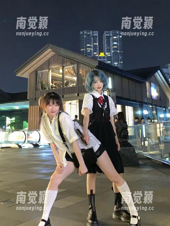 黑料网 一个网址改变你的生活:黑料网资源丰富,吃瓜从此无阻!