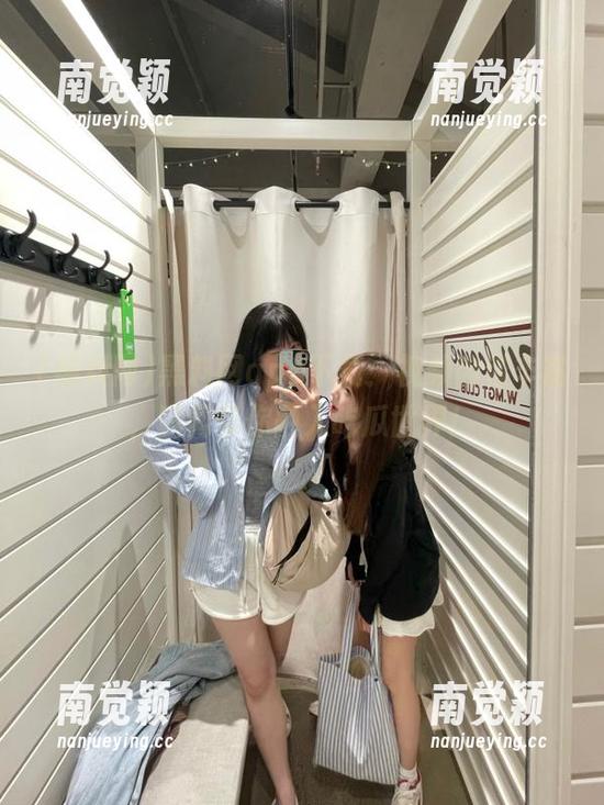 黑料网 黑料网app下载:视频内容丰富,瞬间带你融入吃瓜世界!