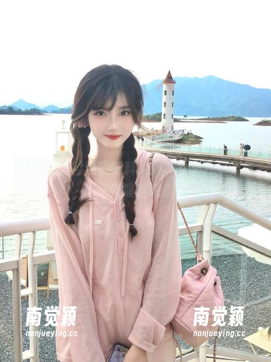 黑瓜吃料 黑瓜吃料app,让你不错过任何一条吸睛吃瓜料