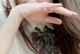 黑瓜吃料网最新入口地址在哪？一站式获取最新吃瓜动态！