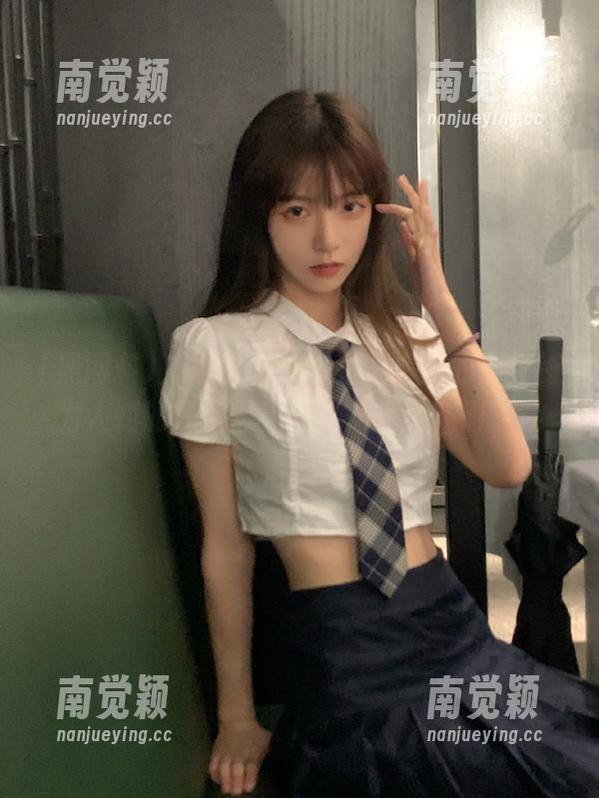 “黑网料”网站上揭示的那些鲜为人知的娱乐圈真相，简直太精彩了！